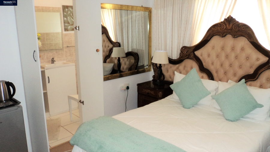 4 Bedroom Property for Sale in Dana Bay Western Cape